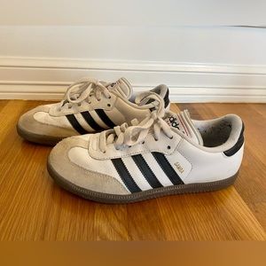 Adidas Samba OG shoes soccer indoor White Size Youth 6 (women’s 7.5) 🤍